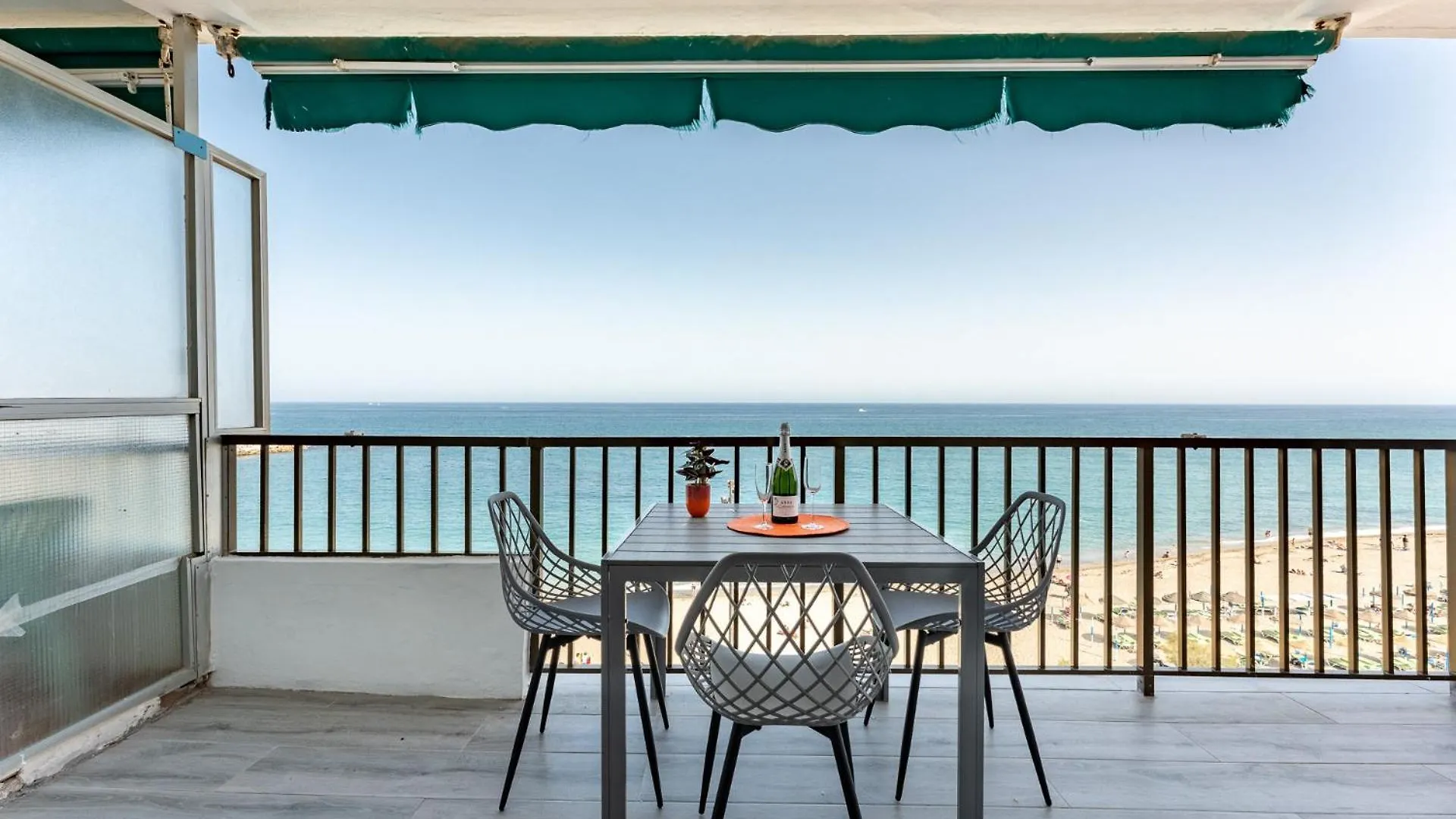 Malagasuite Golden Views Fuengirola 0*,  Ισπανία